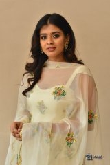 Heeba Patel at 24 Kisses Trailer Launch